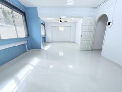 Blk 542 Serangoon North Avenue 4 (Serangoon), HDB Executive #529560201